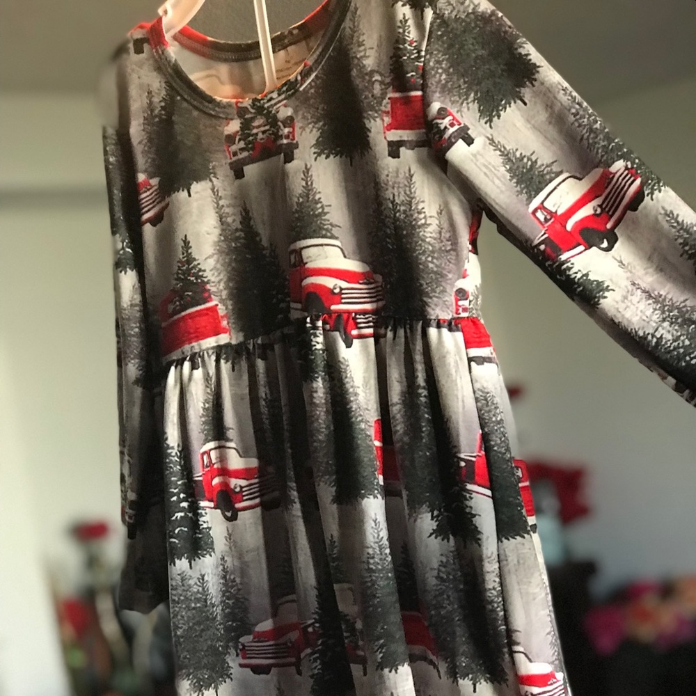 🎄 CHRISTMAS OUTFITS 🎄 - Picture 3 of 3